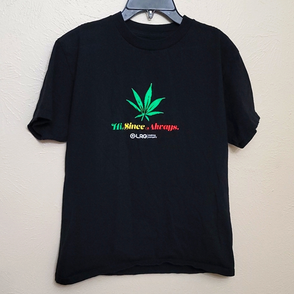 Men's sm Lrg black leaf tee